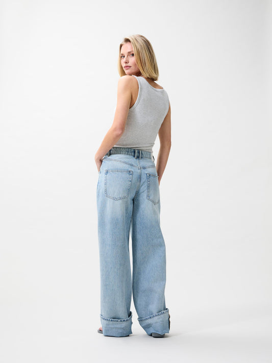 Super loose fit jeans