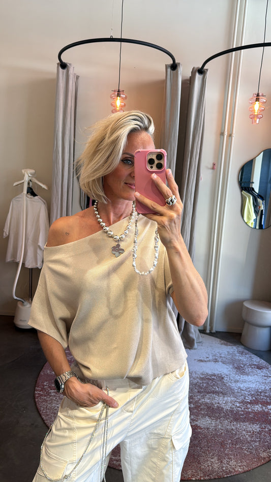 Off shoulder top beige