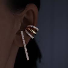 Mary Diamond Earcuff gold