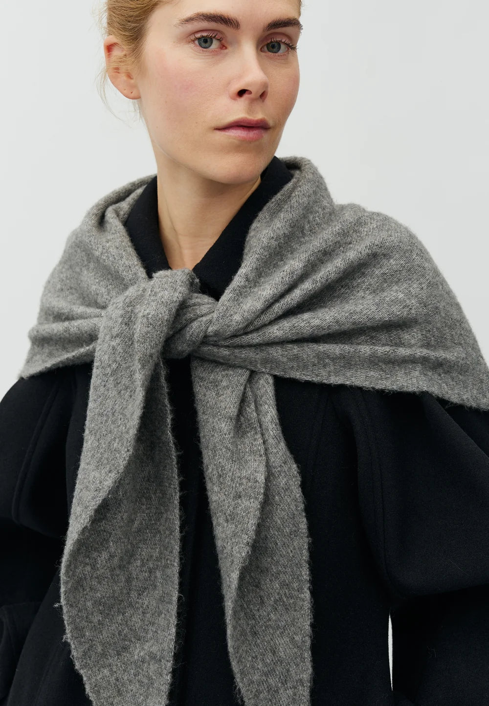 MbyM - Sevyn Sjaal Medium Grey