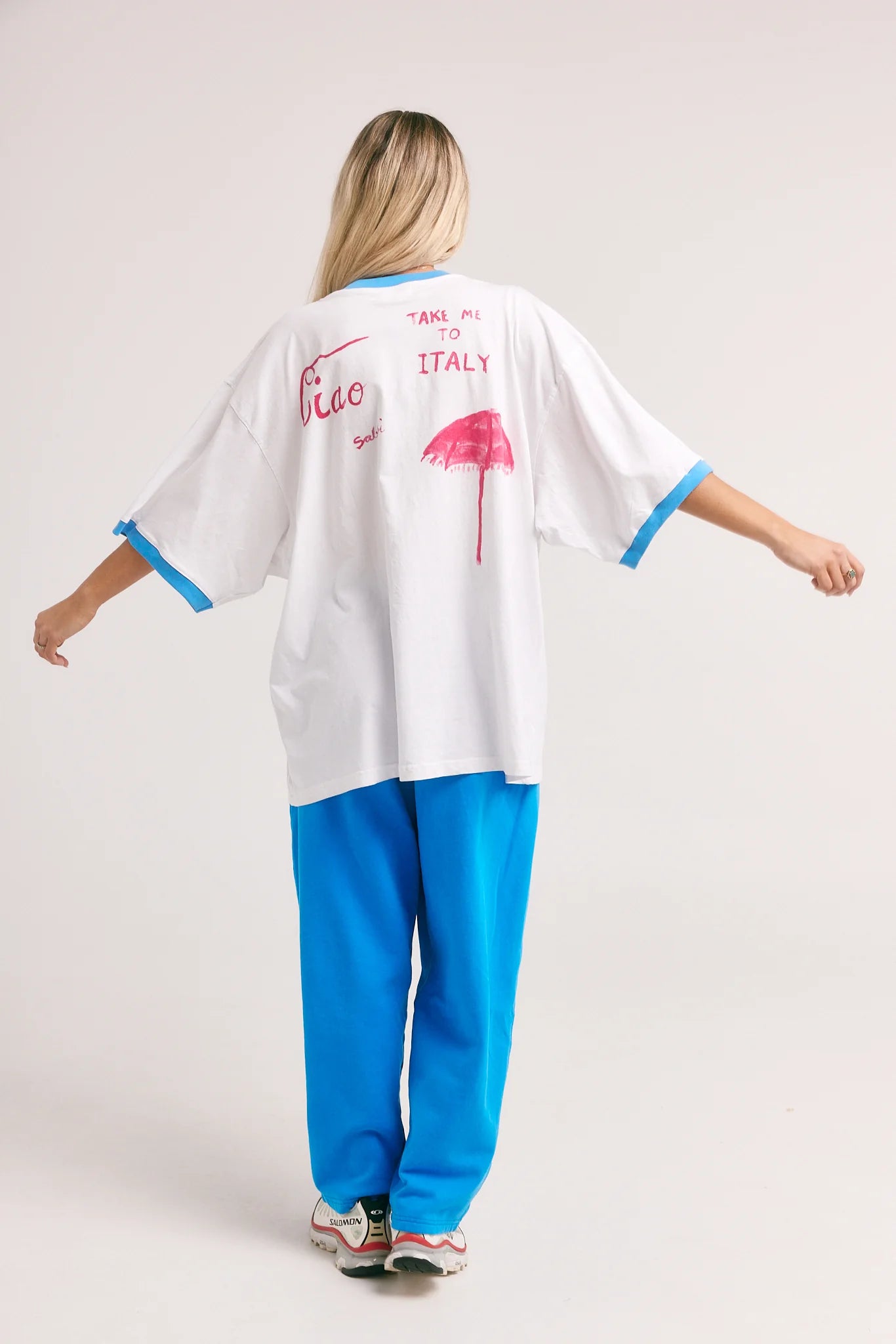 Oversized t-shirt feed me pasta