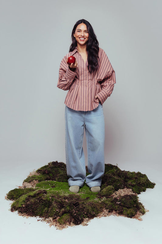 Blouse with waist pleats pink