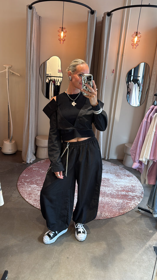 Cold Shoulder Top Black