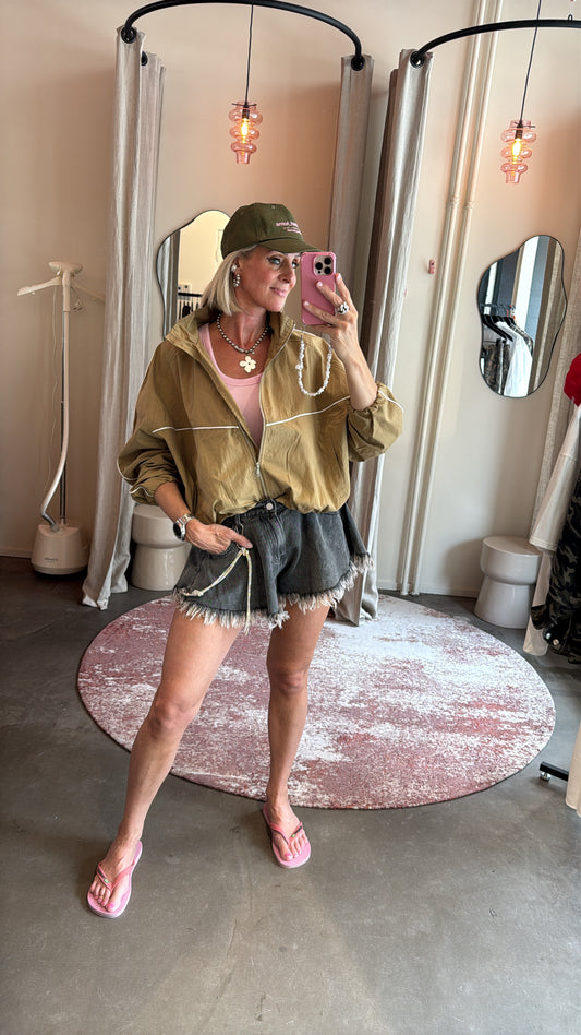 Ultra short grey denim