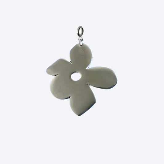 Petal pendant silver